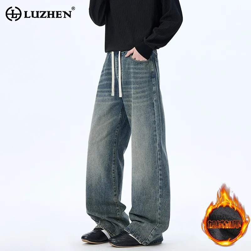 LUZHEN 2026 Winter New Trendy Fleece Liner Warm Loose Straight Jeans Men Fashion Original Elastic Waist Denim Pants Male JY9236
