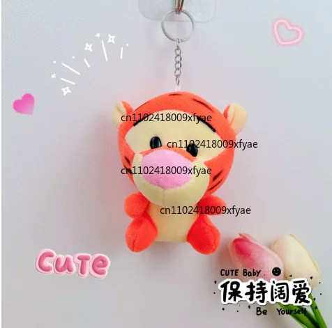 2025 ويني ذا بوه الدب النمر خنزير لطيف الكرتون أنيمي أفخم دمى اللعب المفاتيح قلادة غرفة الحلي هدايا أعياد ميلاد للأطفال