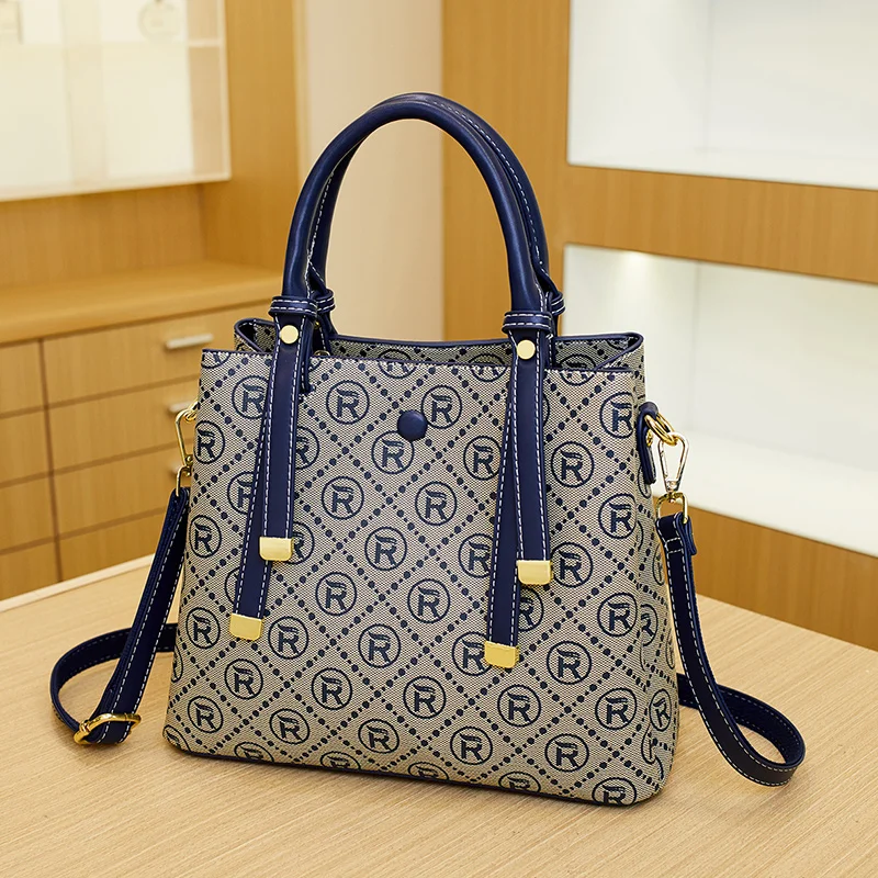 

Bucket Bag Satchel Large Bag Retro Printed Bag Women's Bag Tote Bag Large Capacity Work Clothing Versatile Shoulder Bag Fashion Casual Handbag Brand Niche Versatile High-End Large Bag 2025 New Satchel Women's Bag Casual Bag