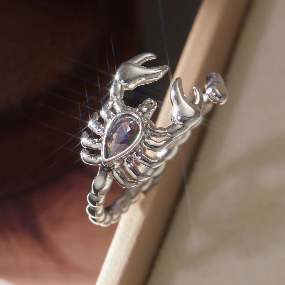 Creative Scorpion Shaped Opening Ring for Women Silver Color Bright CZ Finger Accessories Fashion Cool Girl Animal Jewelry