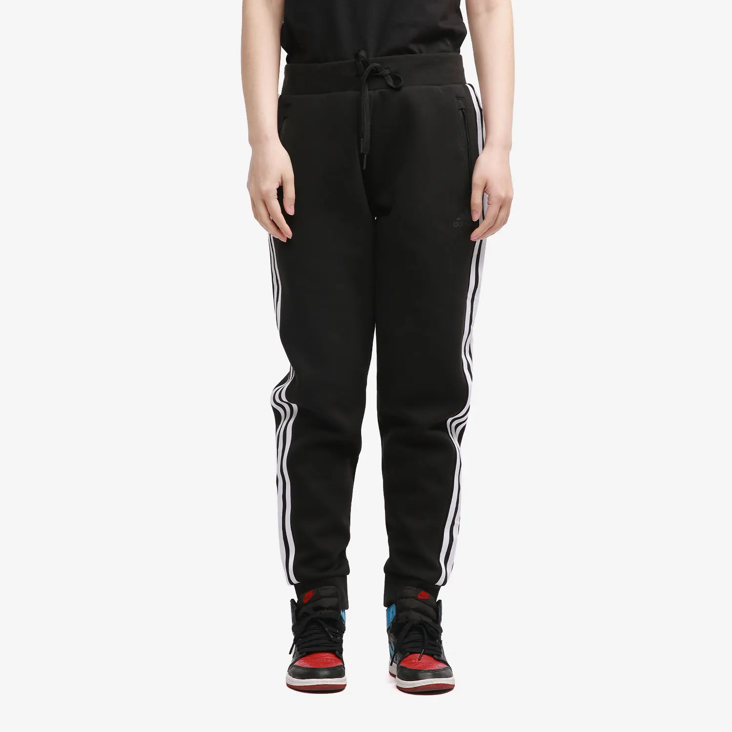 

Оригинальные повседневные мужские удобные, дышащие и свободные спортивные брюки Adidas GT6826