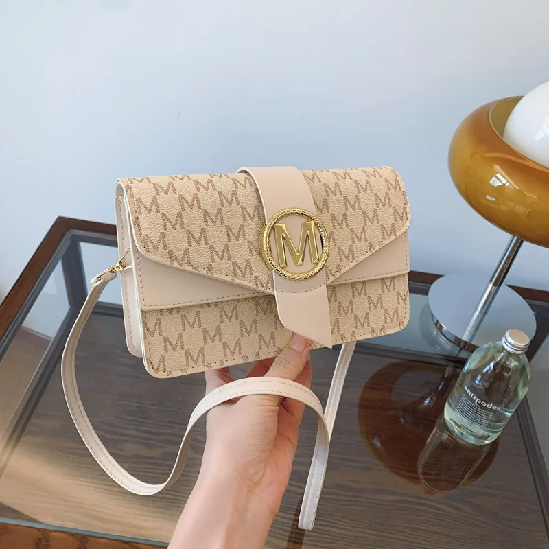 

2025 Korean Style Square Bag, Letter Print Underarm Purse for Women, Minimalist Shoulder Bag, Artistic Day-to-Night Tote