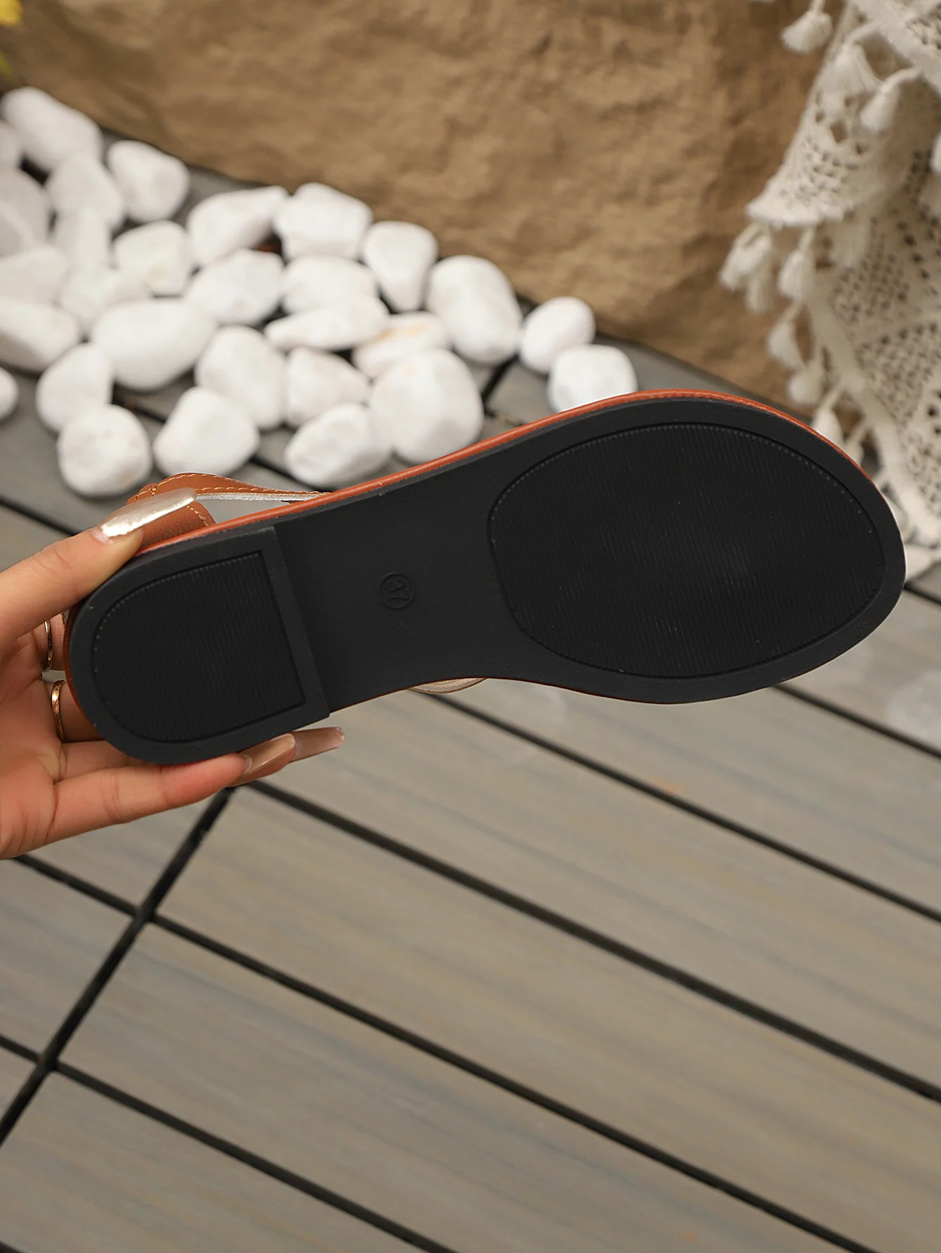 Women Summer New Round Toe Soft-Sole Non-Slip Sandals Plus Size Clip-Toe One-Strap Flats Beach Shoes
