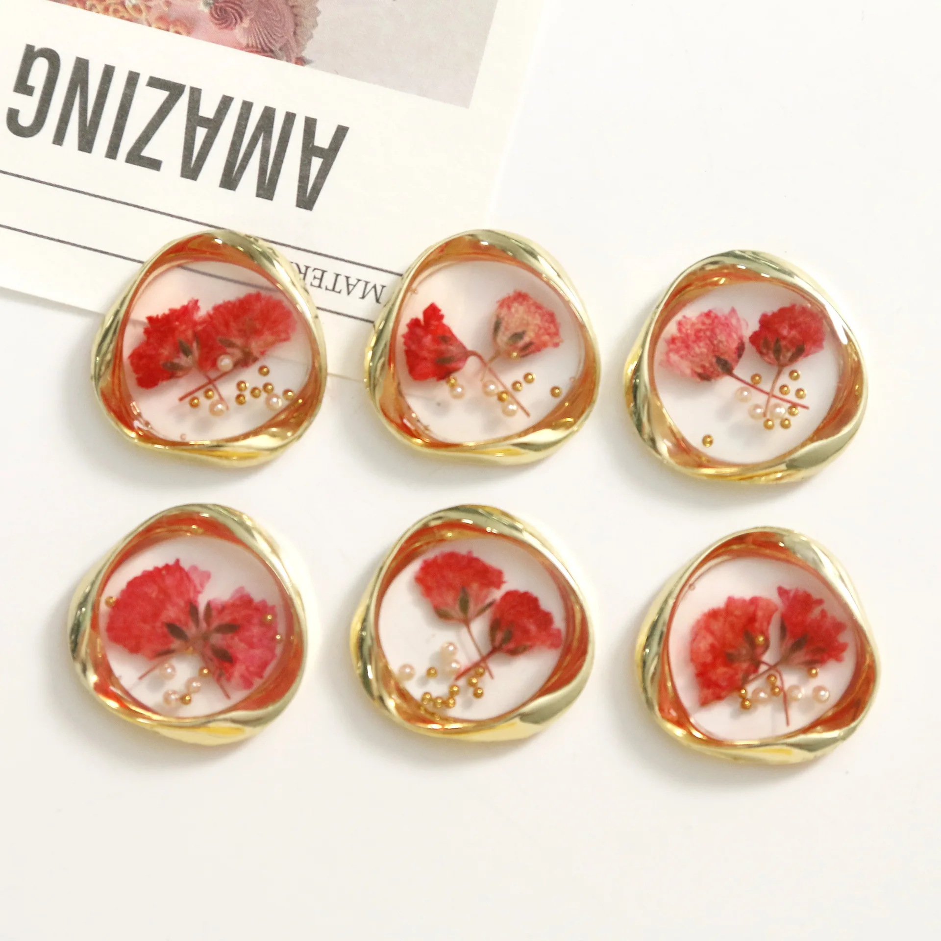 New 30pcs/lot 21mm color Epoxy dried flowers core geoemtry irregular shape alloy floating locket charms diy jewelry accessory