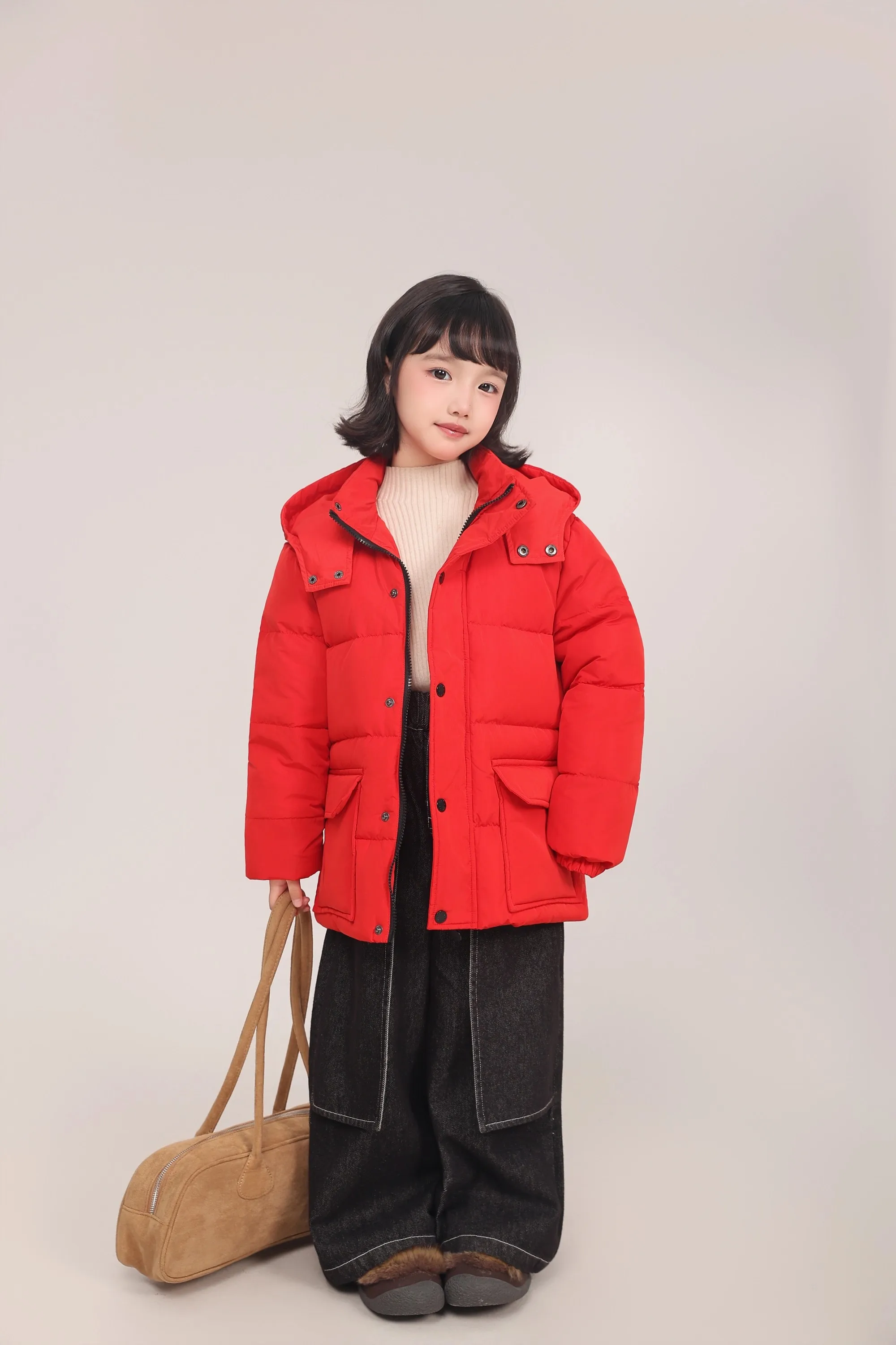 Kinder-Daunenjacke mit 90% Weißer Entendaune, Braune Kapuze, Mittellange Daunenjacke mit Großen Taschen, Dicke Warme Winteroberbekleidung für Mädchen A4853 – Detail 21