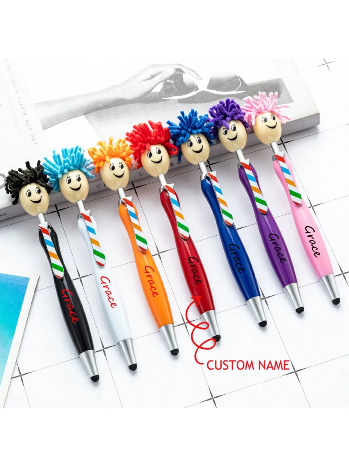 Individueller Niedlicher Plüschpuppen-Kopf Kugelschreiber 3D Cartoon Smiley Touchscreen-Stylus Geschenkstift – Detail 1