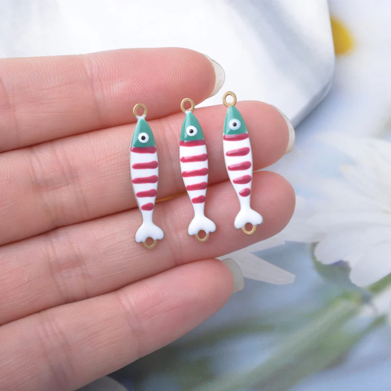 6 Stück Meereslebewesen Lange Fisch-Halsketten-Anhänger aus Kupfer, beidseitig emailliert, Schlüsselanhänger, Fisch-Charms, DIY-Schmuckzubehör – Detail 7