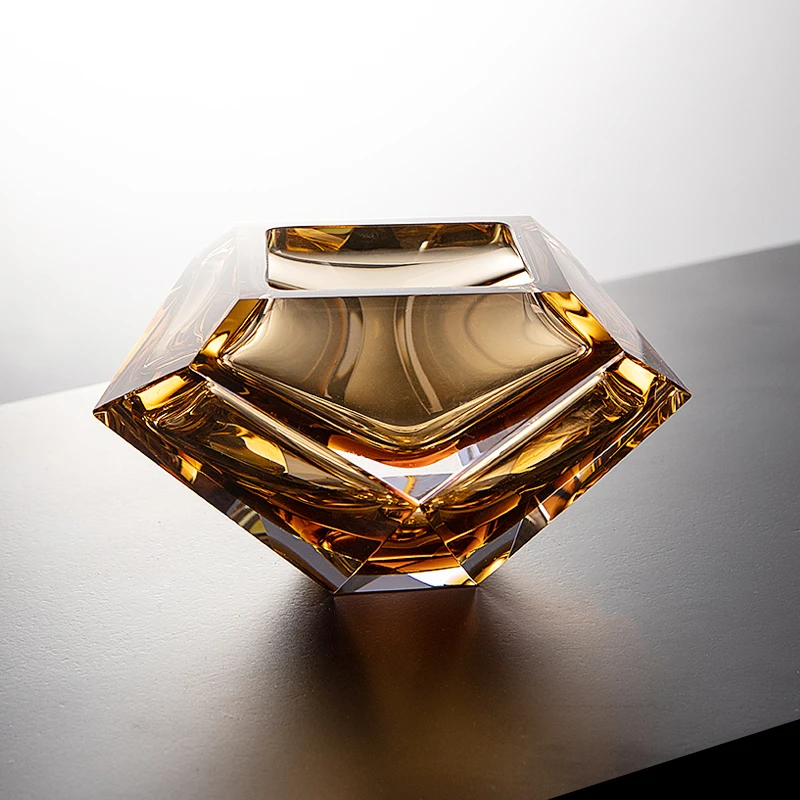 Cenicero de cristal en forma de diamante elegante y exquisito, oficina en casa personalizada y creativa, Cenicero de club de alta gama