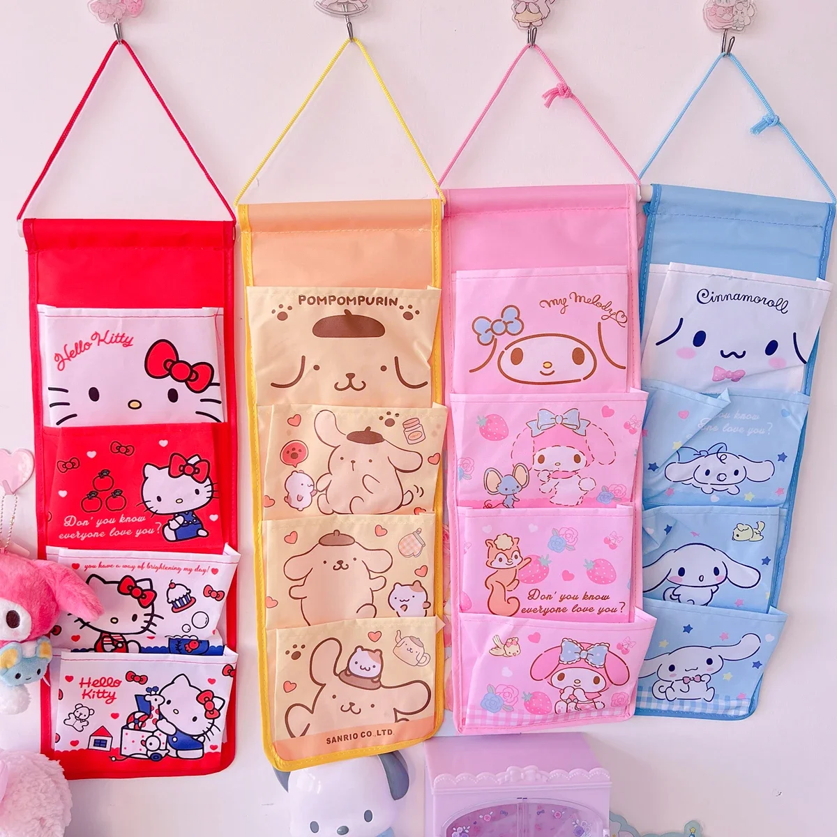 Sanrio Creative Wall Hanging Storage Bag Cartoon Kawaii Cinnamoroll Kuromi My Melody Multi-compartment Pochacco Bag Sundry Bags