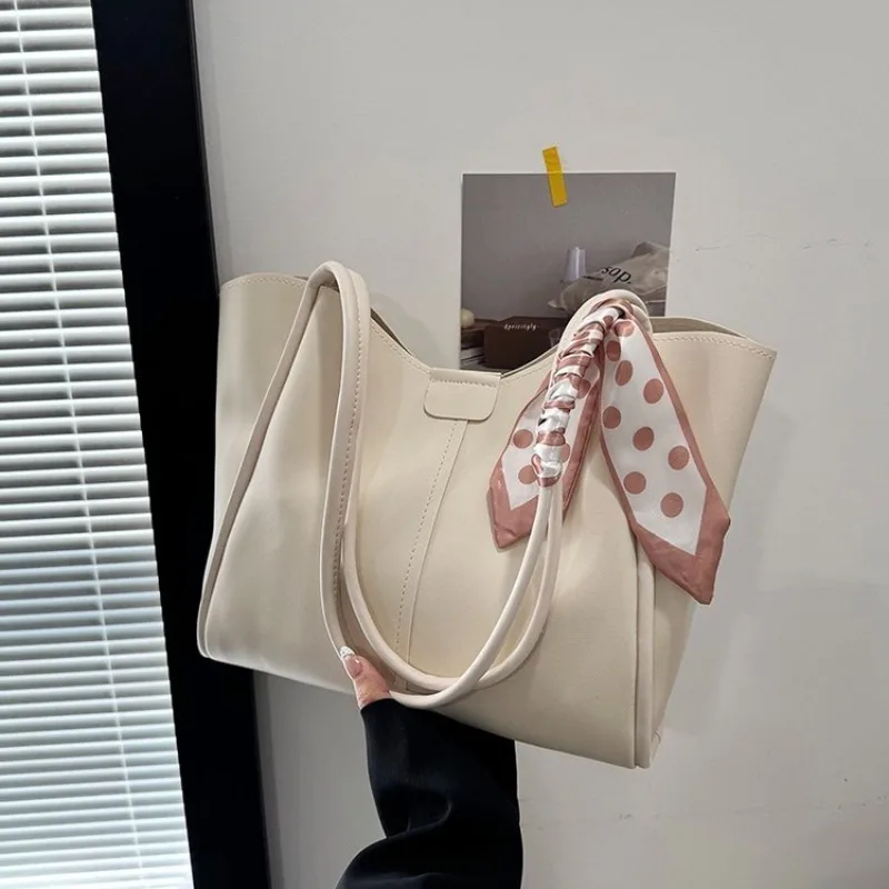 CEEKAY Damen-Tragetasche, cremeweiß, weiches PU-Leder, große Schulterhandtasche mit Schal-Detail und Beutel-Set, für den täglichen Pendelverkehr, lässig – Detail 36