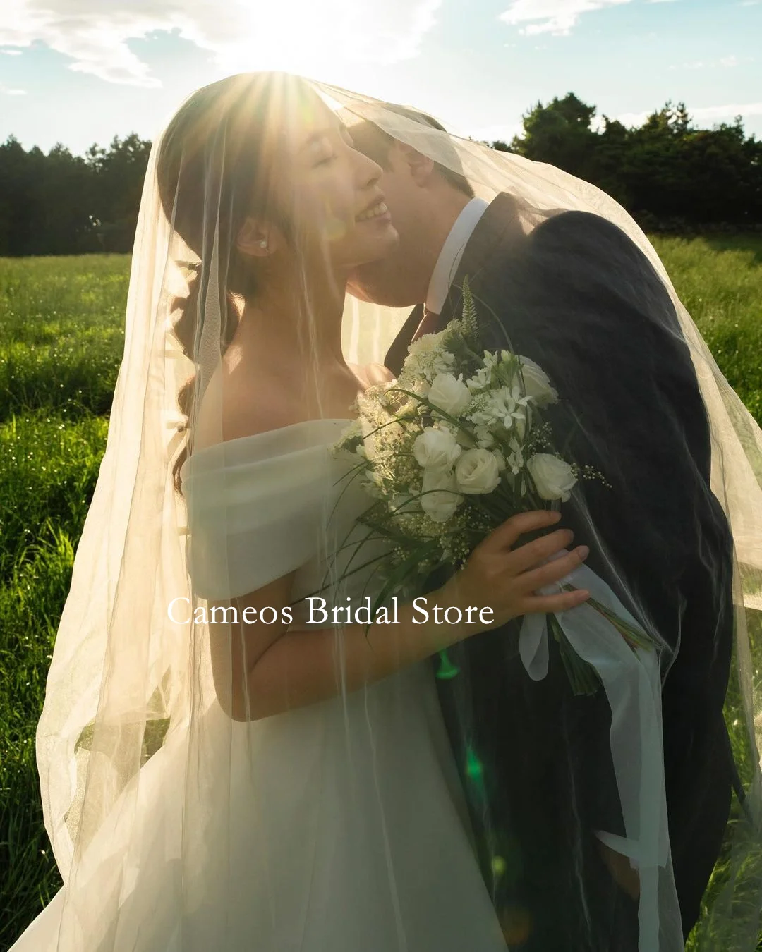 SONDR Suknia ślubna z odkrytymi ramionami Dostosowana organza Klasyczna suknia ślubna z krótkim rękawem Suknia balowa 웨딩드레스 Suknia ślubna dla nowożeńców