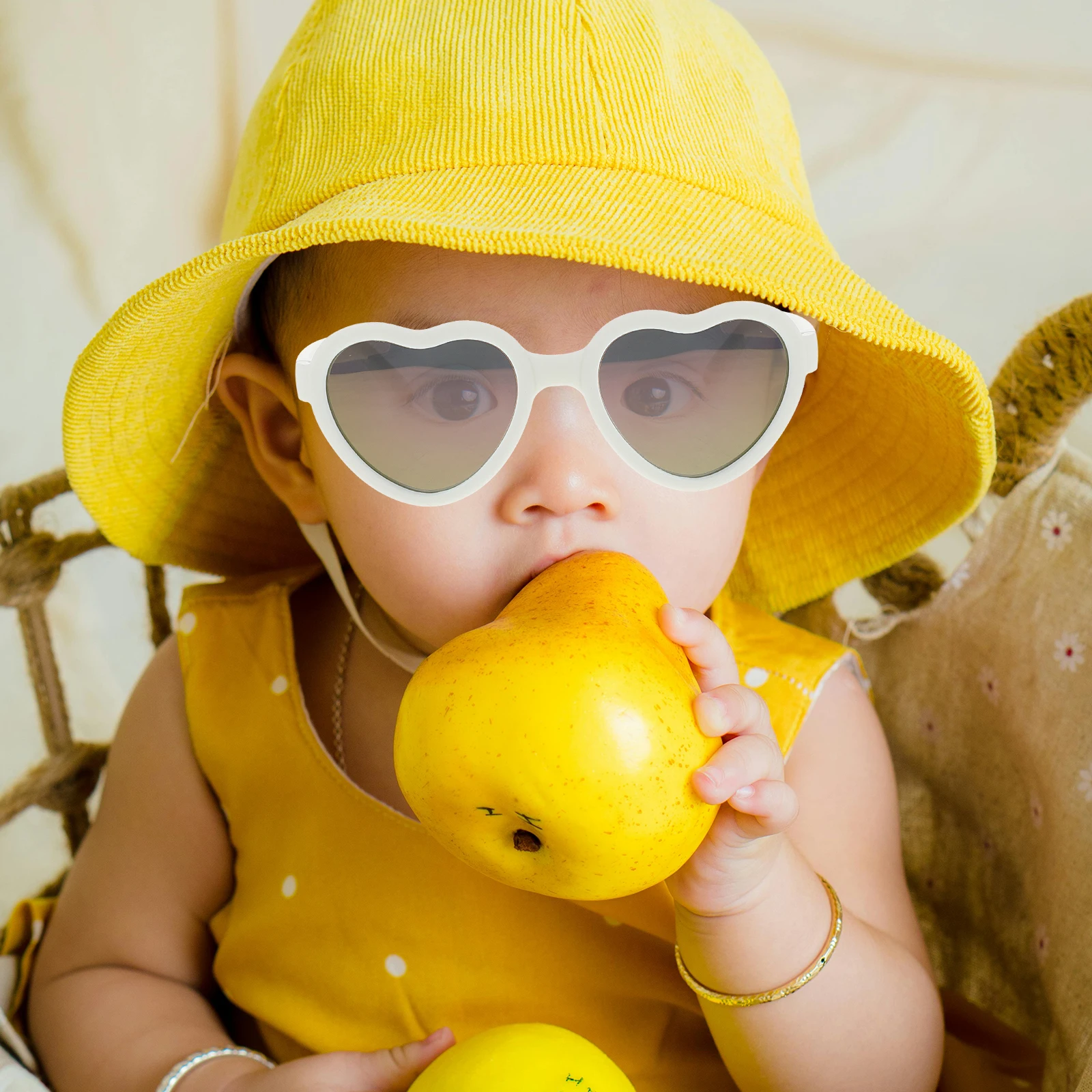 

Children Sunglasses Girls Kids Polarized UV400 Heart Shaped Baby Girl Glasses Toddler Summer Accessories Lightweight Fashionable
