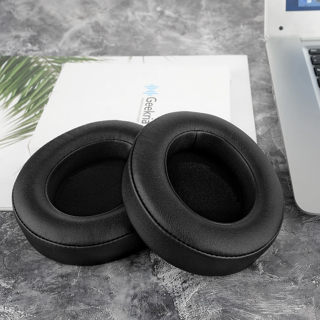 Almofadas de substituição Geekria QuickFit para Razer Kraken Pro V2, Kraken 7.1 V2, Stormtrooper
