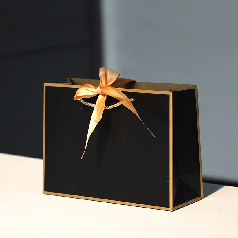 Large Elegant Black Gold Gift Bag, Handheld Shopping Bag Suitable for Girls, Women's Birthdays, Valentine's Day, Thanksgiving, view 4