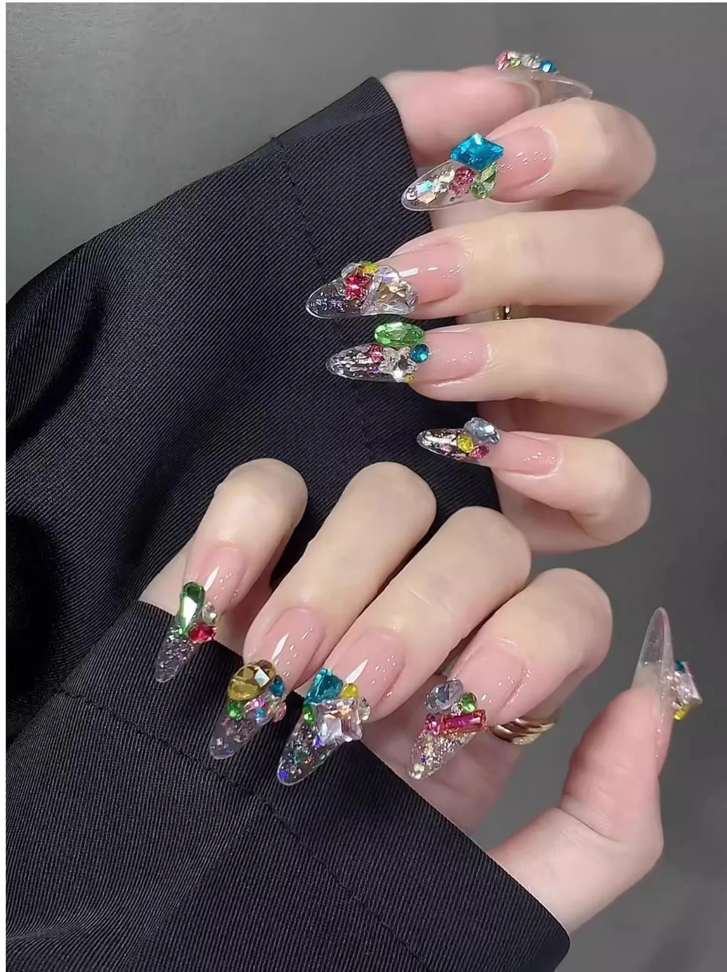 50 Stück gemischte Formen, verschiedene Schnittformen, ausgefallene farbige Nagelrhinesteine, kleine, bonbonfarbene Strasssteine mit spitzer Unterseite für Nagelkunst-Verzierungen – Detail 3