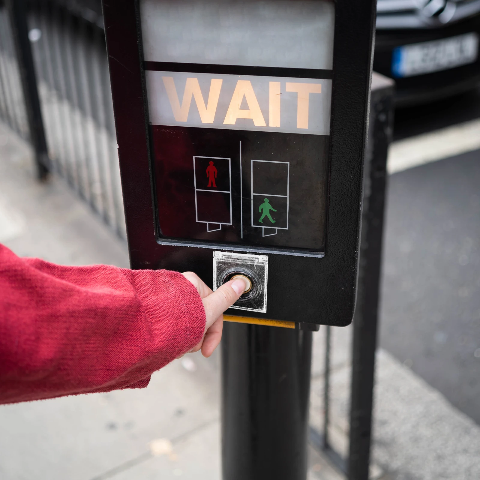 

4pcs Clear Switch Guard Button Protective Cover For Emergency Stop Button Push Safety Cover Machinery Home Garage Use