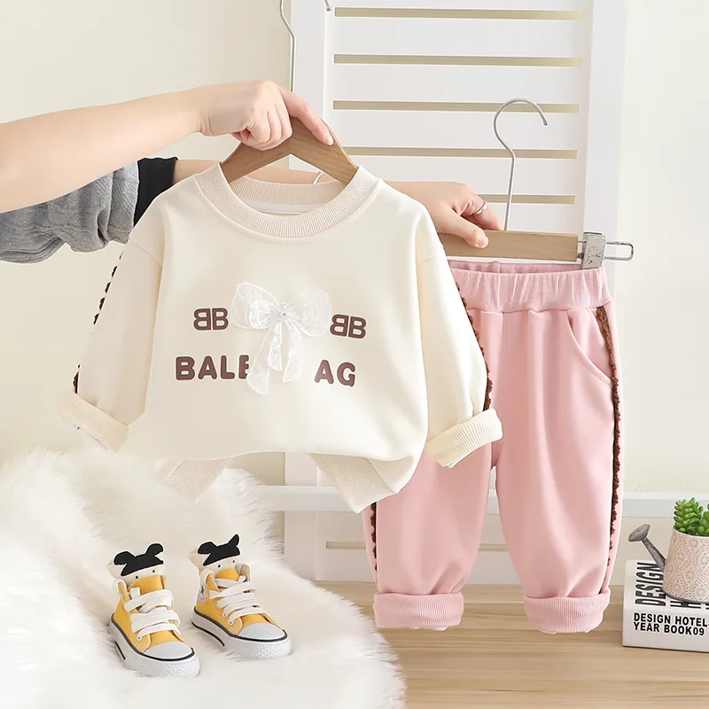 

Комплект детской весенней одежды, комплект из 2 предметов с капюшоном и брюками в весенне-осеннем стиле для мальчиков и девочек 1–6 лет.