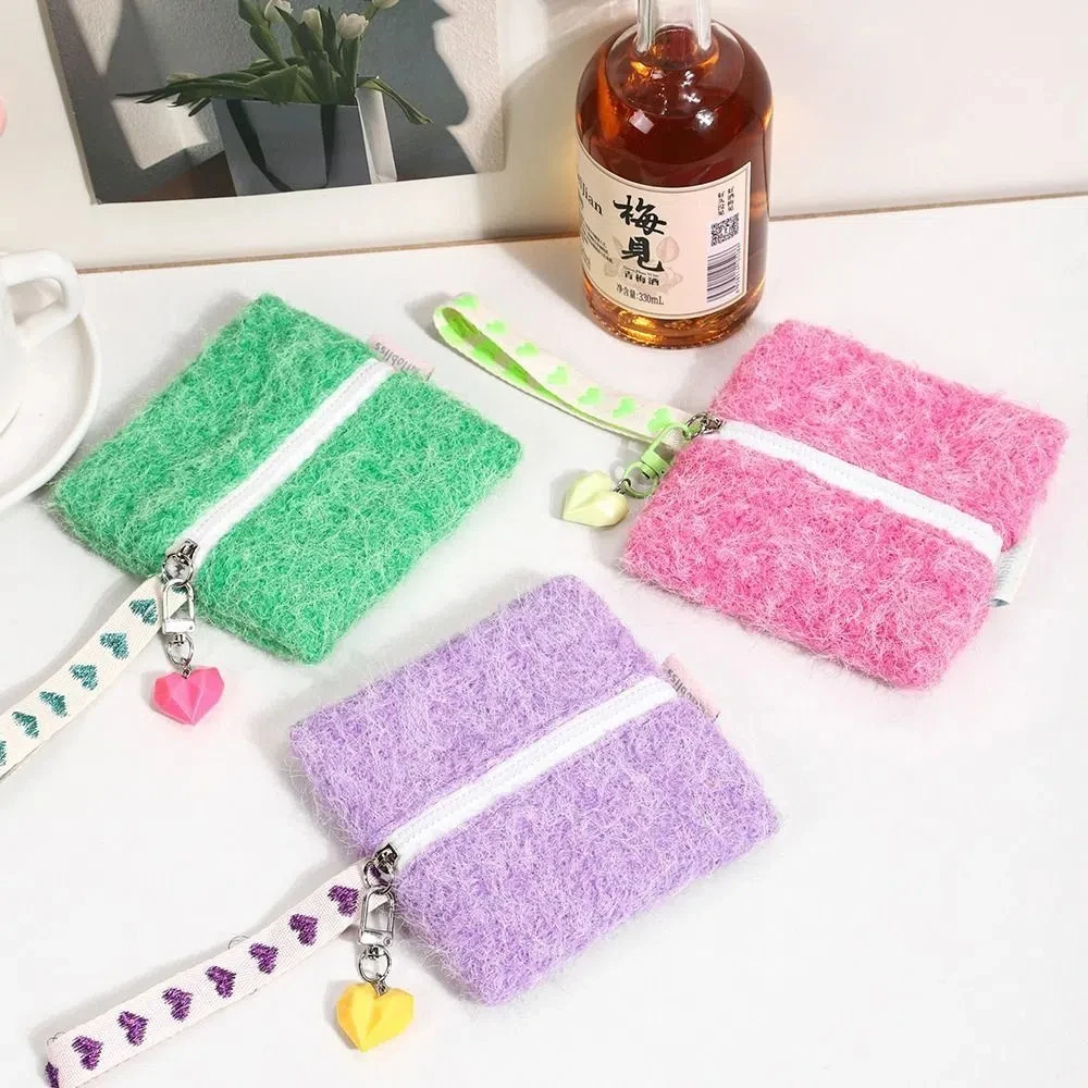 حقائب بطاقات قطيفة صغيرة أنيقة مع قلادة على شكل قلب مربعة للسفر ومحفظة للعملات المعدنية لتخزين حقائب اليد الكورية للمكياج