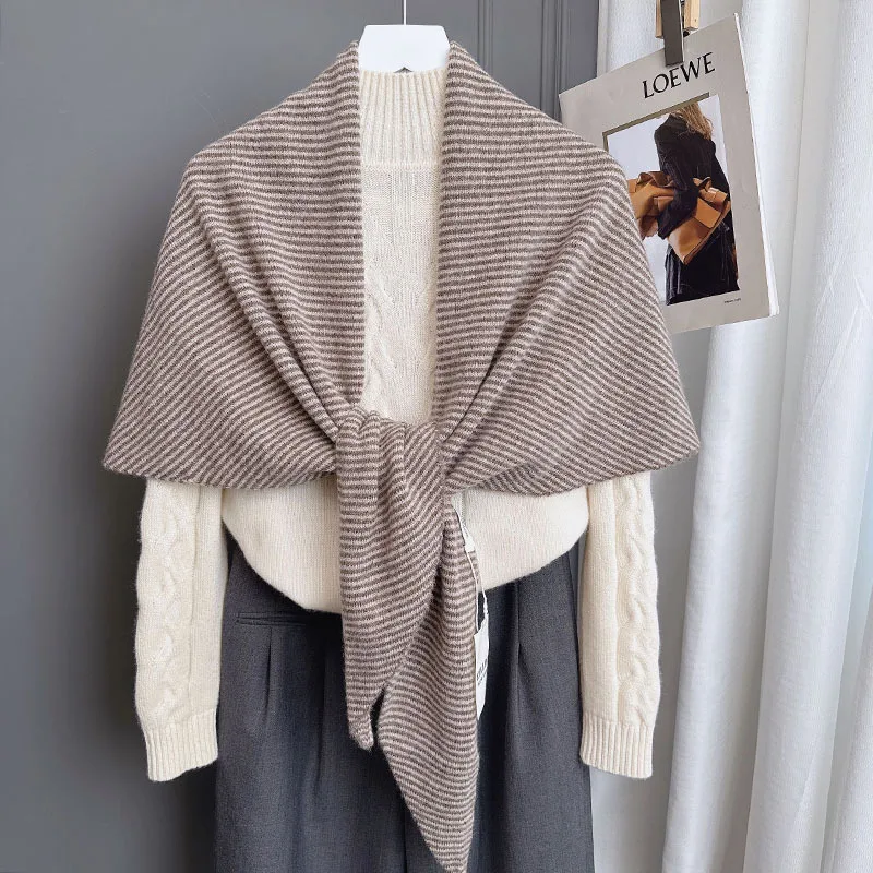 

FashionOLCommuting100%wool high-end scarf shawl women, suitable dating and as a warm large scarf