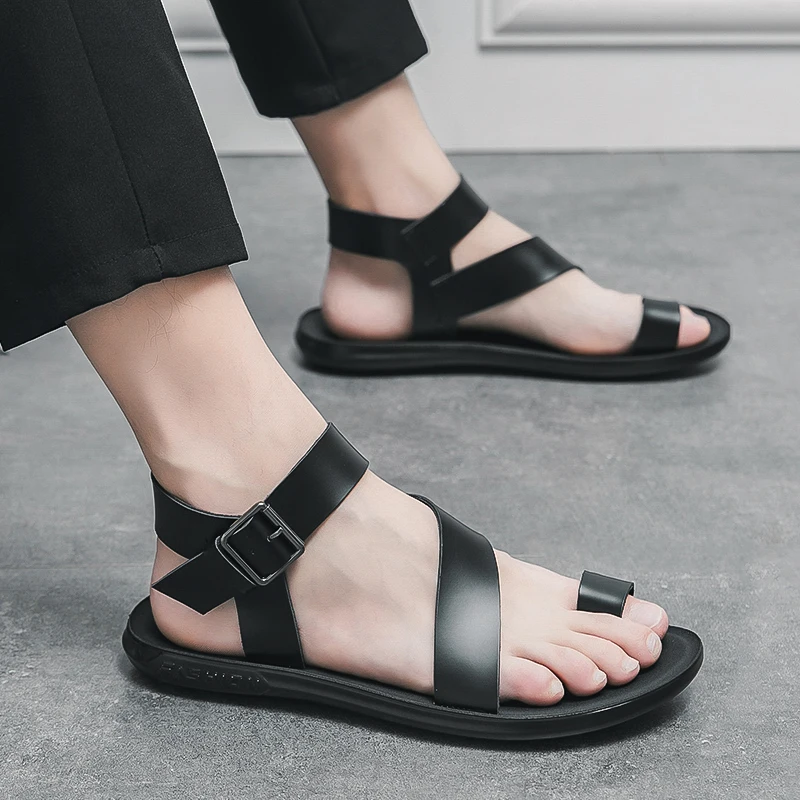 UYOYU-Sandalias de diseñador para hombre, zapatos clásicos de cuero con plataforma romana de Punta abierta, chanclas de goma para playa al aire libre, verano, 2023