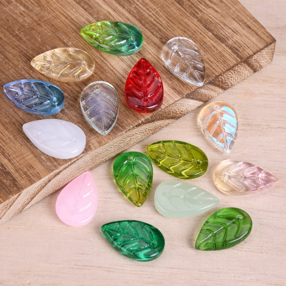 10pcs Leaf Shape 18x11mm Handmade Foil Lampwork Glass Loose Pendants Beads for Jewelry Making DIY Crafts Findings