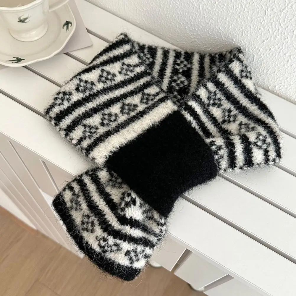 وشاح مريح مطبوع عليه نسيج وشاح شتوي أنيق مع تصميم فتحة صغيرة وطباعة سميكة ودافئة مقاومة للرياح للطقس #1