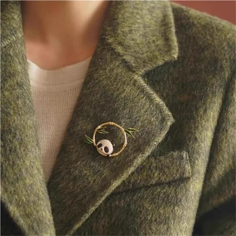 1Pc Cute Panda Bamboo Brooch for Men Women Fashion Animal Brooches Pins Jewelry Trendy Accessories Summer Holiday Gifts 2024