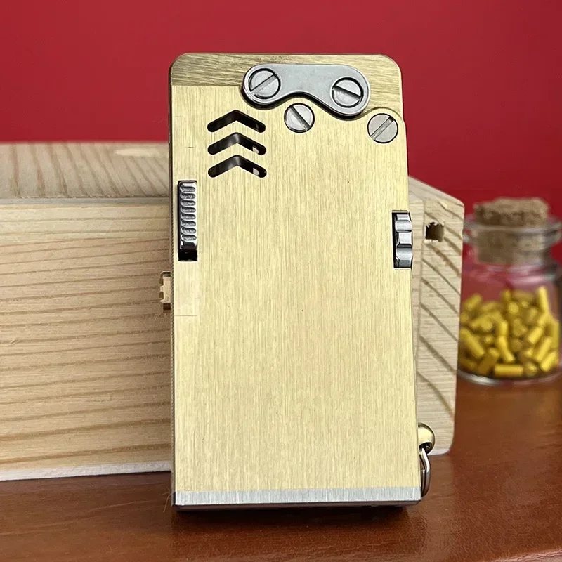 

Титановый сплав шестого поколения, автоматическое зажигание, механическая броня, зажигалка с языком дракона, топливная зажигалка с выбросом в один клик