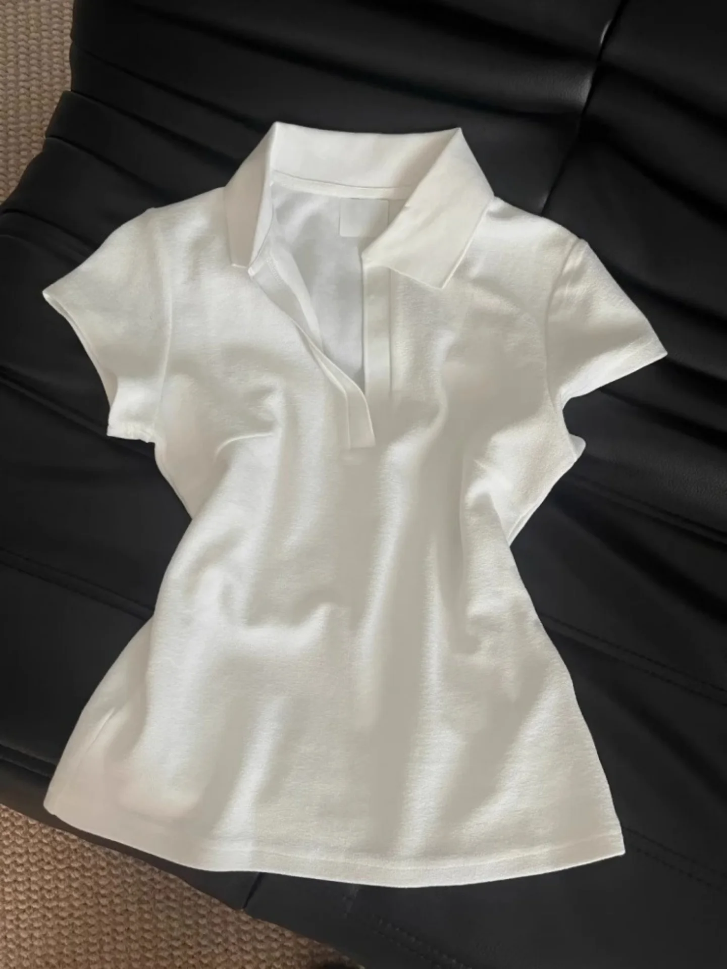 

Korean Sle Ne Color ort Sve T-irt Women's Summer Slimming Sexy Girl oulder Flip Collar Top