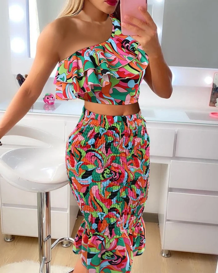 Pretty Girl 2024 Printed Ruffle Edge One Shoulder Open Navel Clothes and Casual Mini Skirt Set Quick Hair