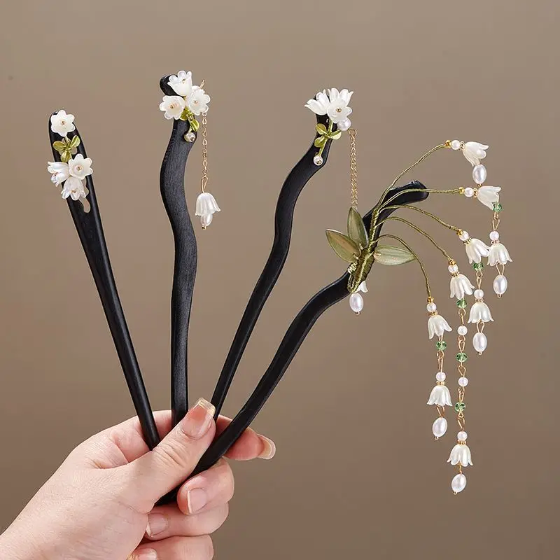 

Lily Of The Valley1 Hair Stick Retro Wooden Flower Tassel Hairpin Chinese Hanfu Hair Accessories Vintage Wedding Updo Hair Clasp
