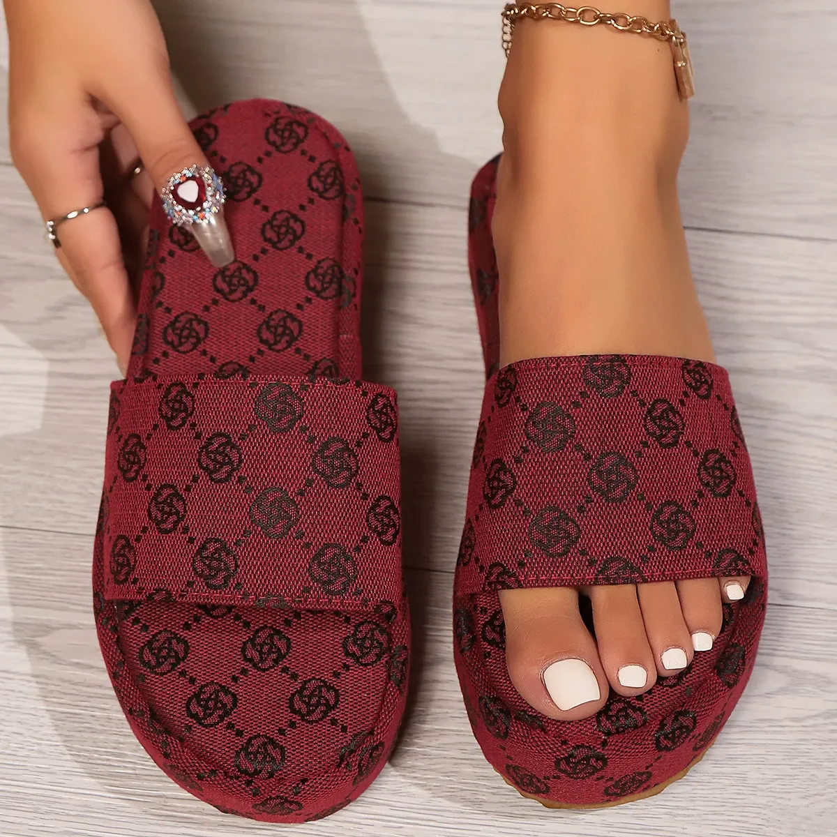 

Free shipping new Slippers designer sandals for women black Platform printing ladies sliders shoes Slipper woman outdoor Thick s