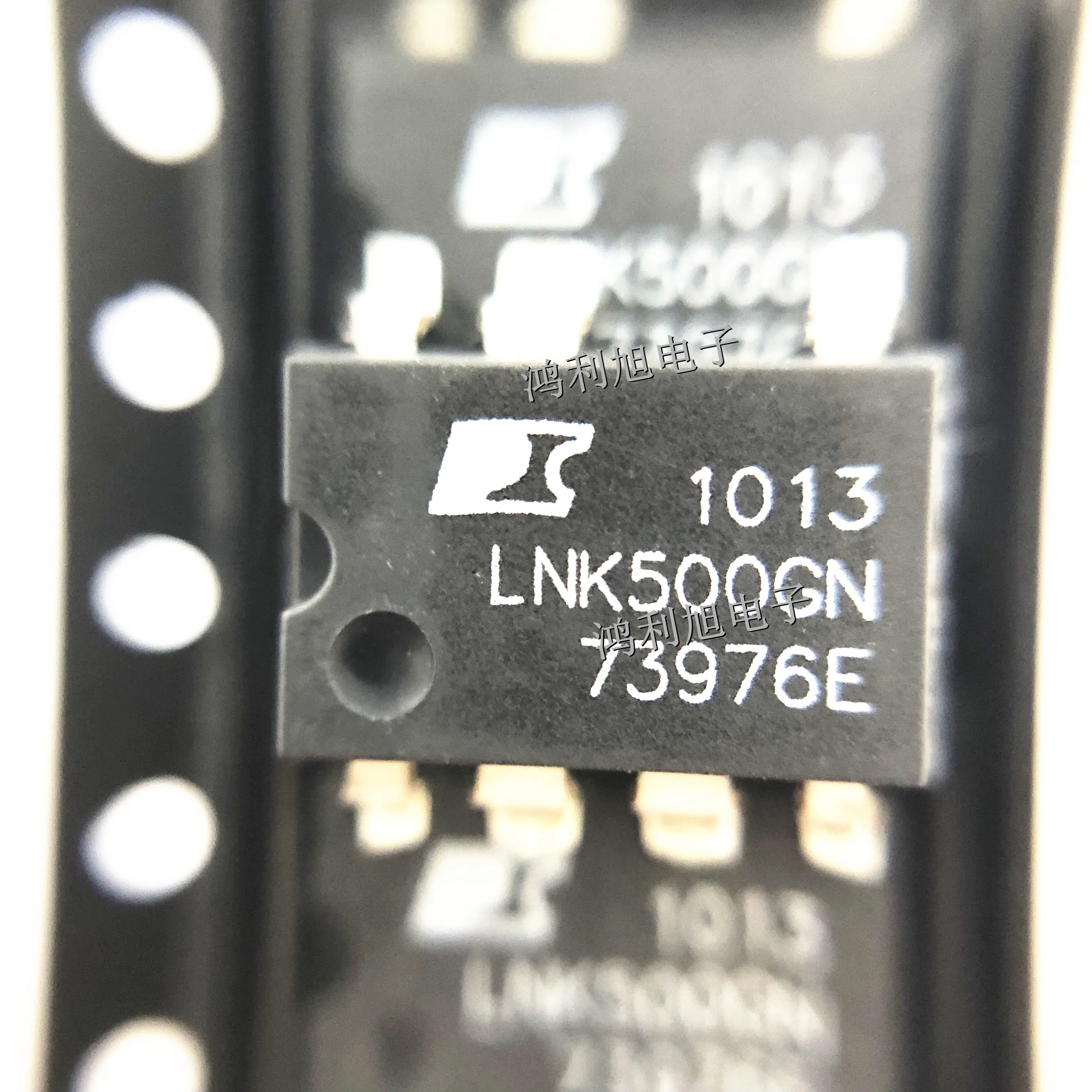 5pcs/Lot LNK500GN LNK500GN-TL SOP-7 AC/DC Converters 3W 85-265 VAC 4W 230 VAC Operating Temperature:- 40 C-+ 150 C