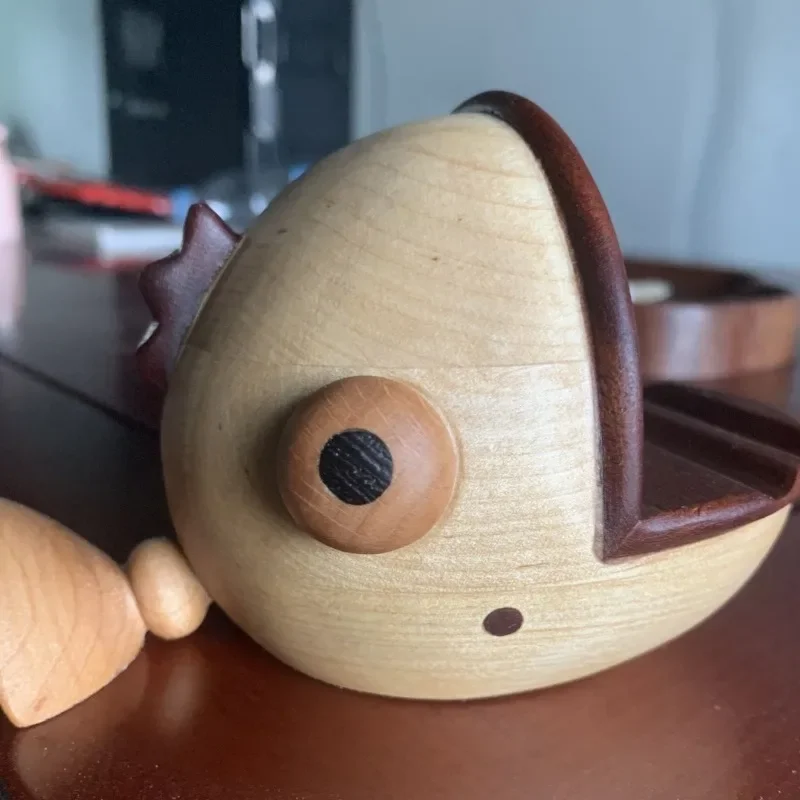 حامل هاتف محمول إبداعي من الكرتون المنتفخ على شكل سمك الشبوط الأحمر منحوت ثلاثي الأبعاد على الطراز الشمالي والديكور الحديث #5