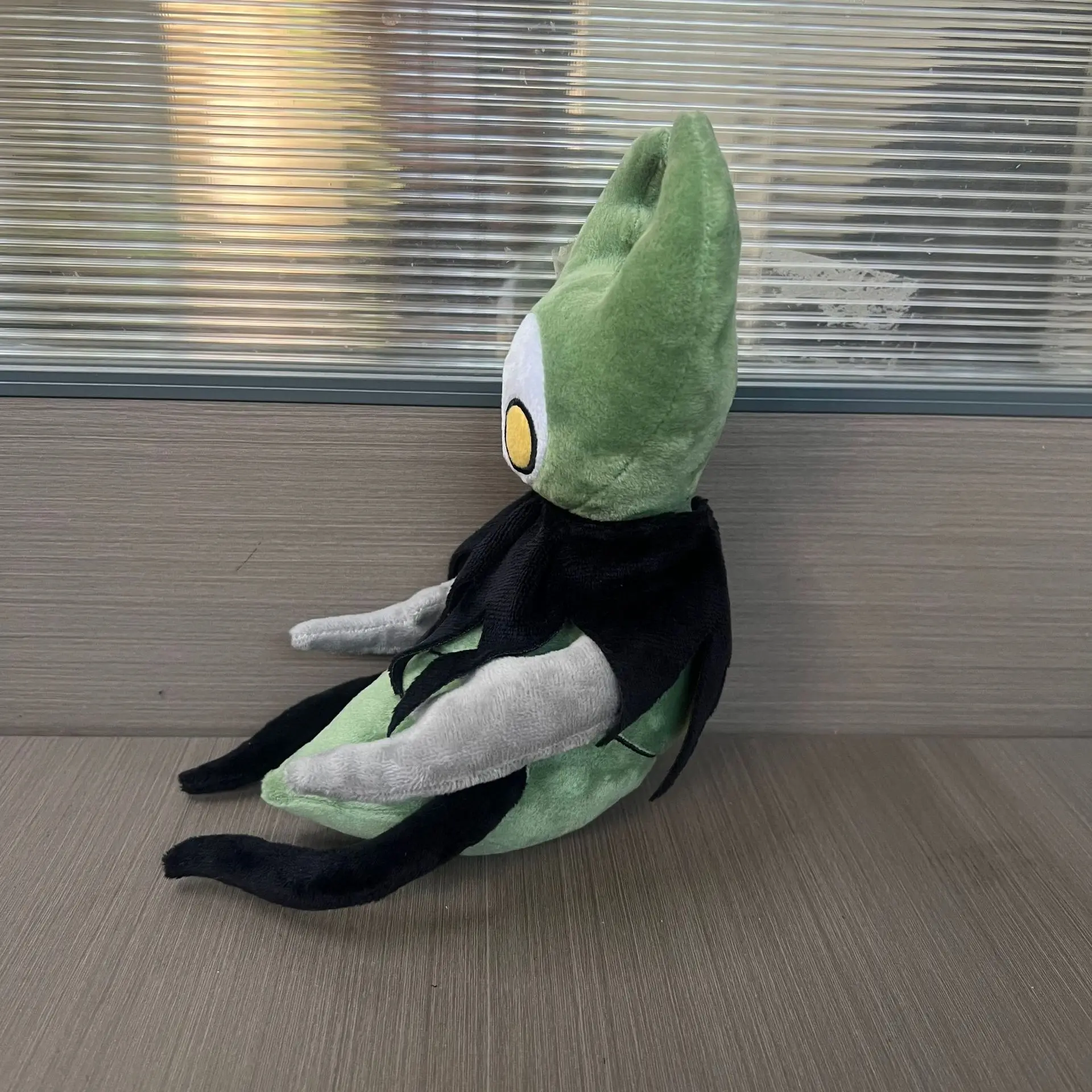 Nuevo Caballero hueco Silksong Sherma muñeca de peluche campana bestia muñeca de algodón colección suave muñecas lindas decoración de la habitación juguete regalo de cumpleaños