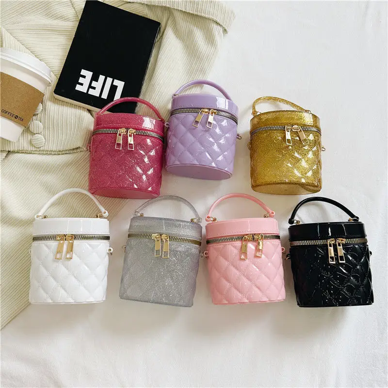 

New cylindrical jelly mini makeup bag, exquisite and cute women's one shoulder crossbody chain bag