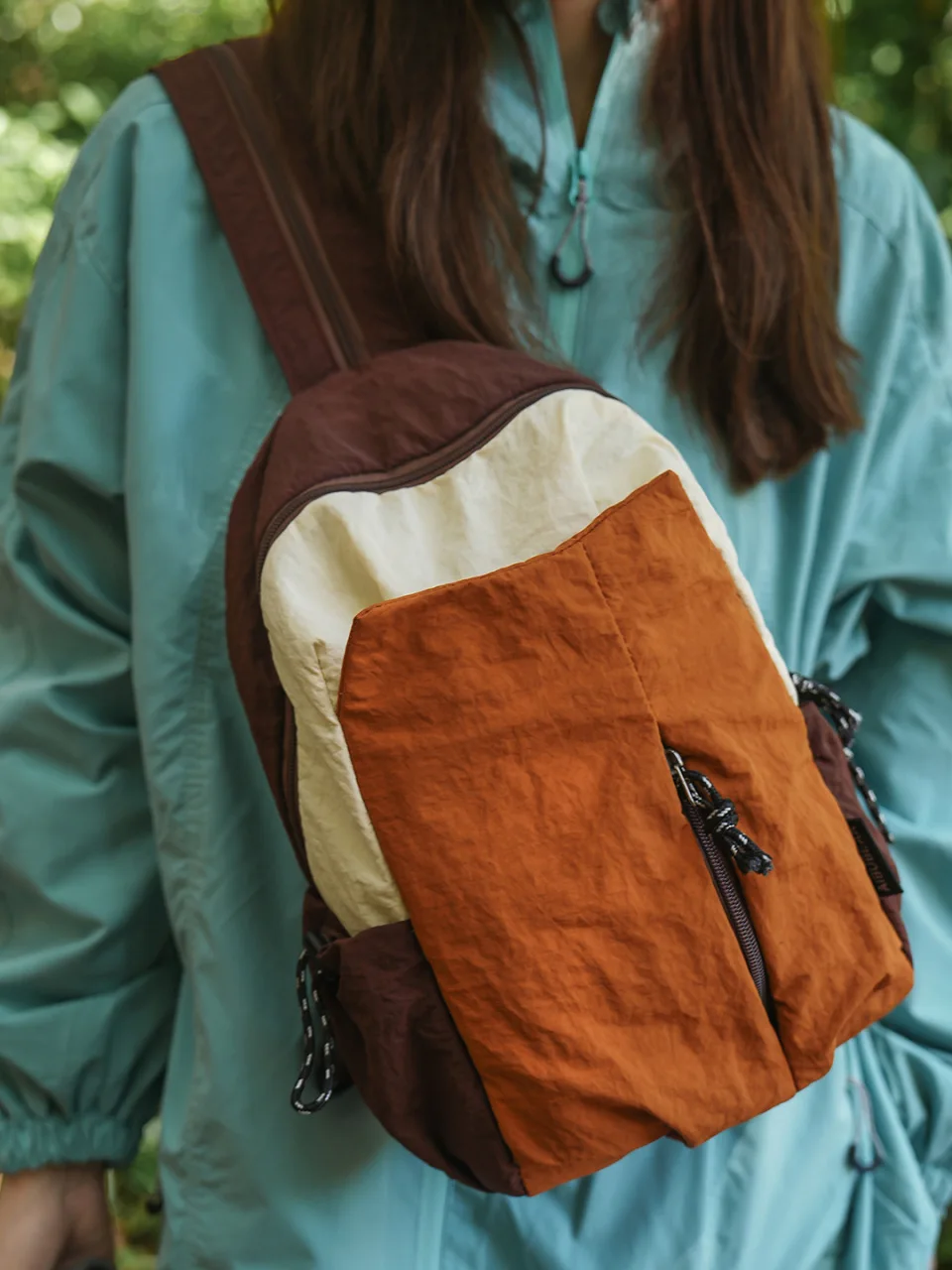 軽量小型ハイキングバックパック女性用トラベルバッグアウトドアスポーツチェストバッグ登山バッグナイロン生地春シーズン