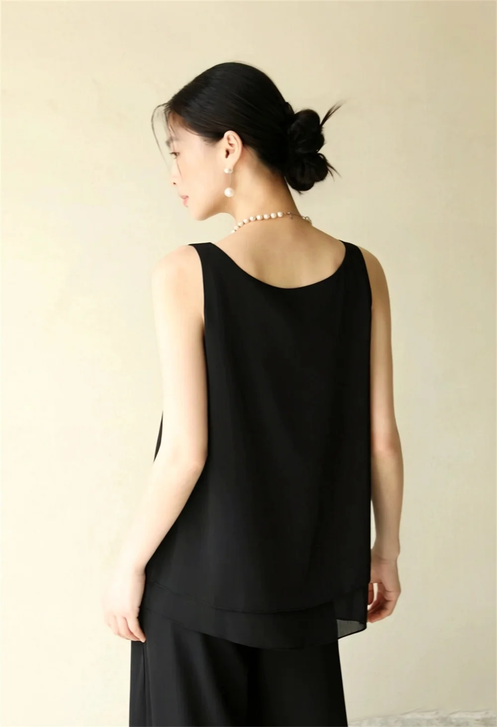 Summer New plus Size Women's Tank Top Cover Belly Sleeveless Chiffon Vest Outerwear Fashionable Commute Style Loose Fit - view 2