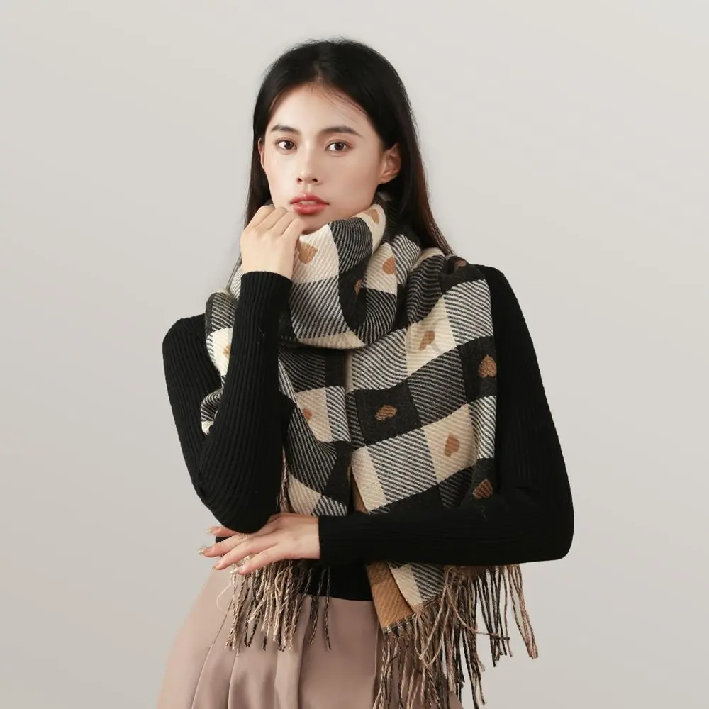 Scarves Women Knitted Heart-pattern Plaid Lovey Girl Winter Keep Warm College Fashionable Leisure Chic Classy Female