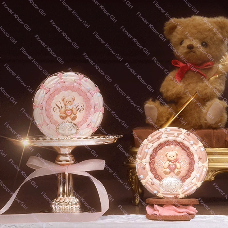 ฟลาวเวอร์ โนว์ส เดอะ สวีทตี้ แบร์ คอลเลคชั่น คอนซีลเลอร์ครีม 4 สี ช่วยปกปิดรอยคล้ำใต้ตา ให้ความชุ่มชื้น คอนทัวร์หลายสี รองพื้น ปรับผิวให้กระจ่างใส