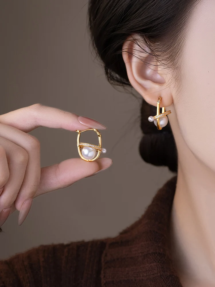 2025 Korean new design fashion jewelry three-dimensional planet zircon pearl earrings elegant women's daily work accessories
