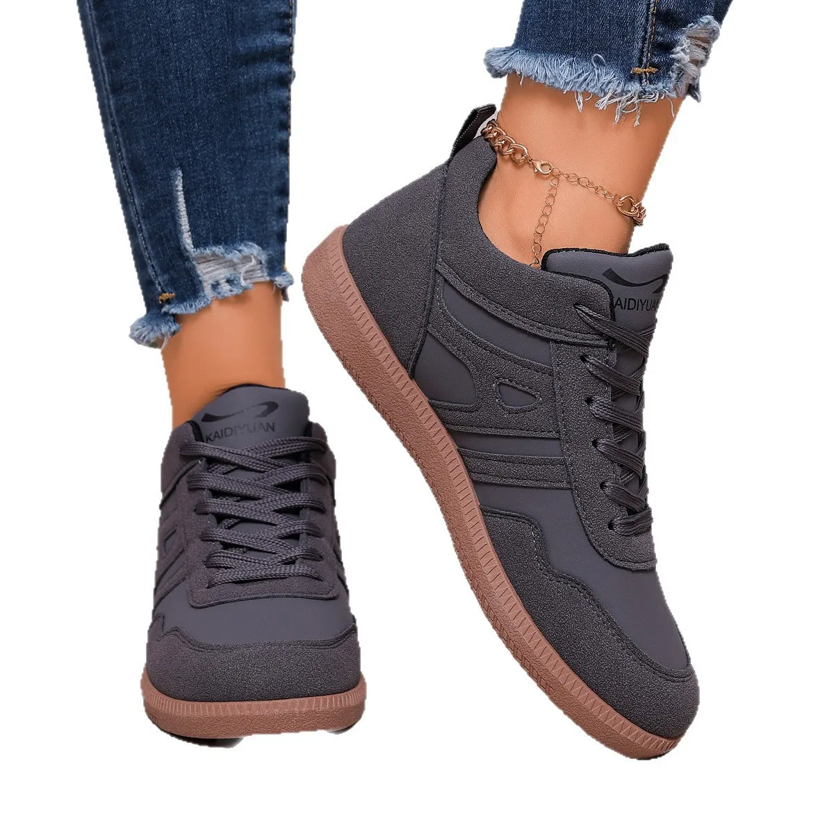 New 2026 Ladies Black Soft-soled Comfortable Sneakers Women's Leisure Joker Walking Shoes Tenis Feminino Zapatillas Mujer view 5