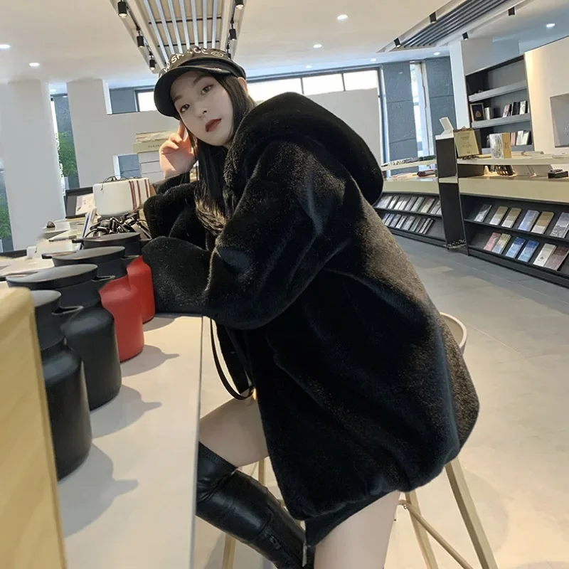 Giacca in peluche da donna invernale imitazione pelliccia di coniglio Rex medio e lungo nuovo cappotto ispessito con cappuccio per donna