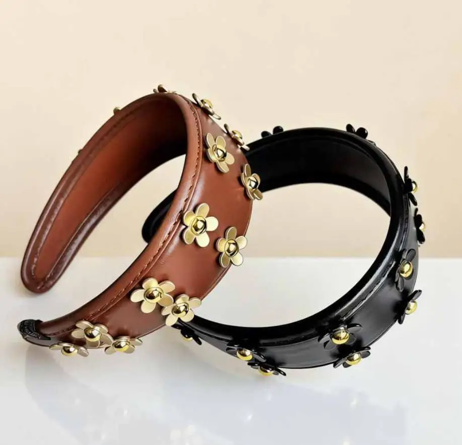 

2026 Retro Melad Wide Edge Leather Headband, High Grade Light Luxury Three Dimensional Gold Flower Exquisite Headband