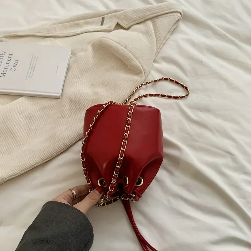 PU Chain Shoulder Strap Bucket Crossbody Bags Ladies Bags 2024 Light Luxury Solid Color Zipper Shoulder Bags Bolsas Femininas