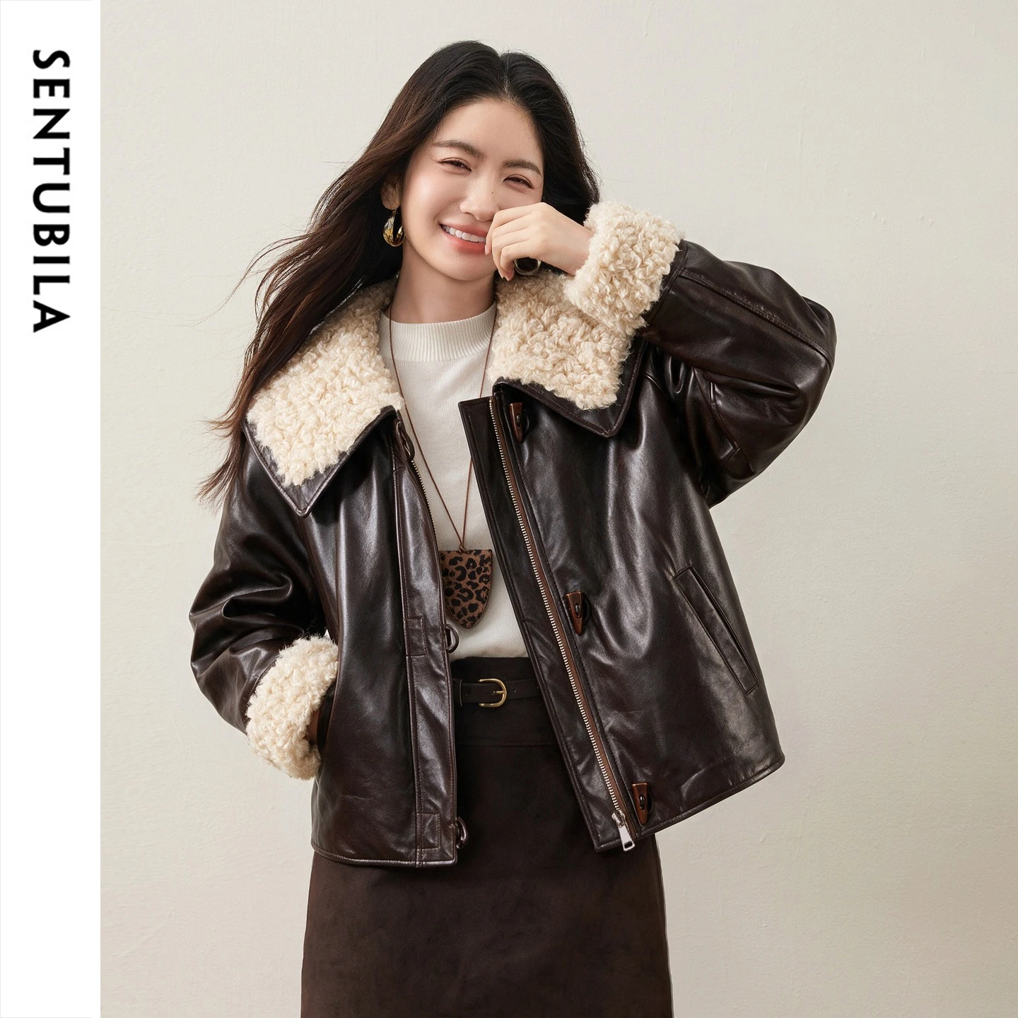 SENTUBILA Faux Fur Faux Leather Coat Women's Winter Wide 2026 Horn Buttons Loose Jacket Warm Vintage Plush Outerwear W64PD8069
