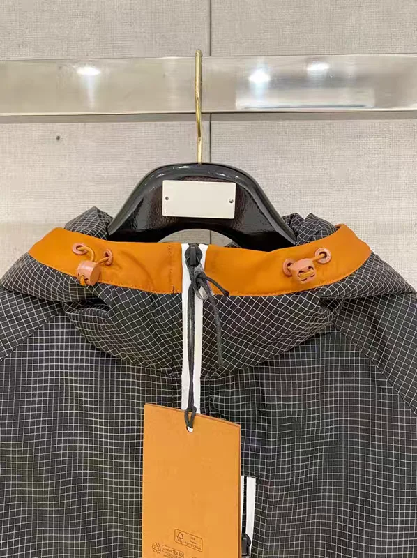 Italian Style Men's down Jacket 26 Autumn Winter Hooded Small Plaid White Goose down Business Casual Warmth Padded Coat