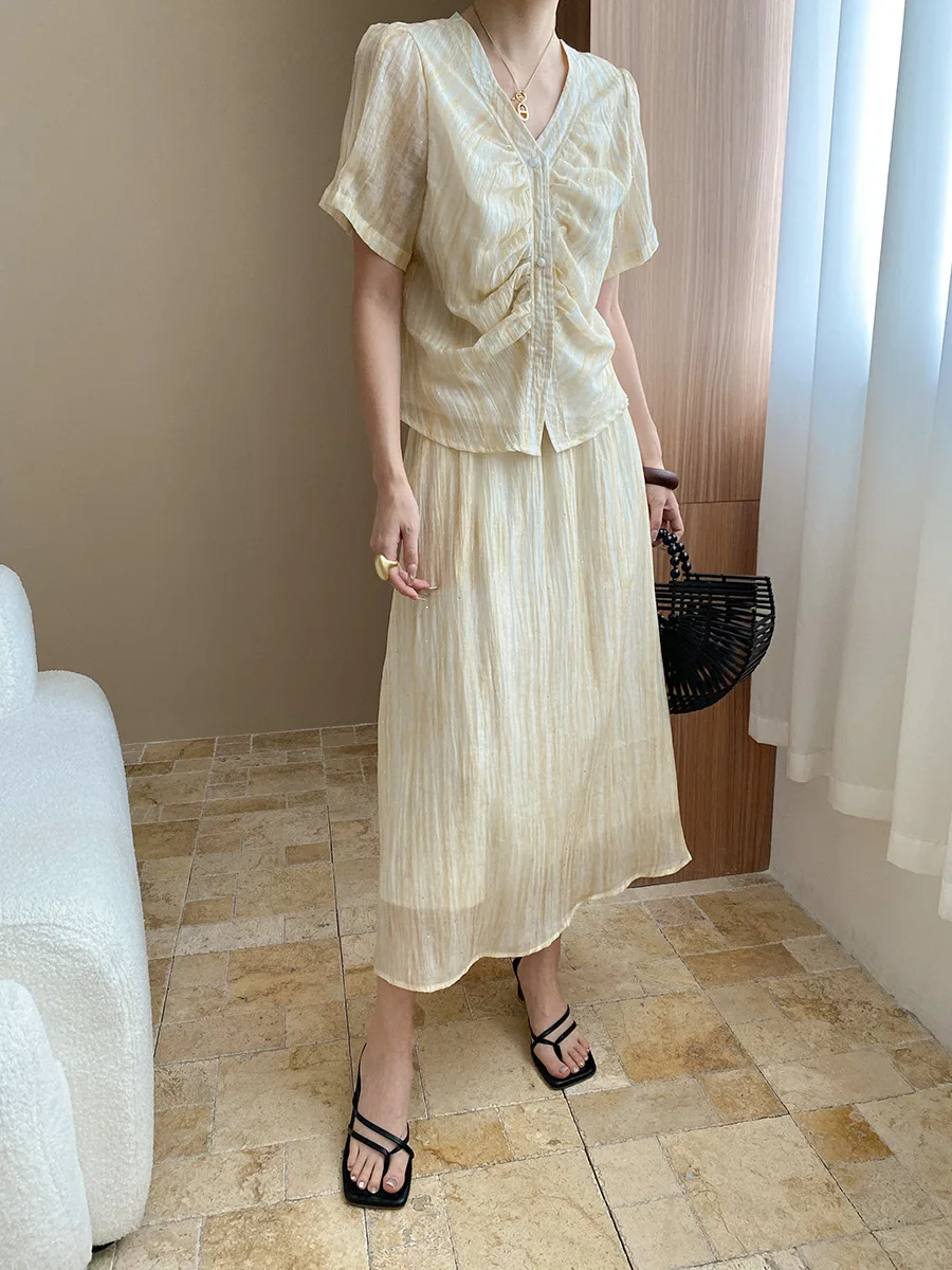

Autumn and winter women's casual solid color V-neck short sleeved slim fit shirt+high waisted skirt set