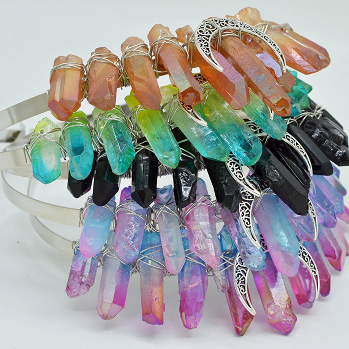 غطاء رأس كوارتز كريستالي طبيعي جديد لعام 2025 مصنوع يدويًا على شكل تاج القمر للنساء والفتيات