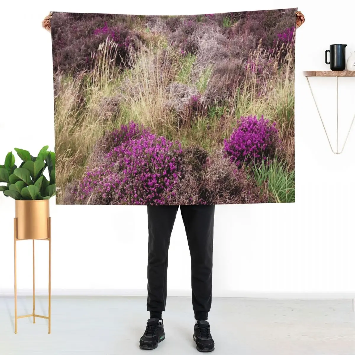 Heather in Scotland Throw Blanket Luxury Throw Sofa Throw Picnic Thin Soft Big Camping Blankets